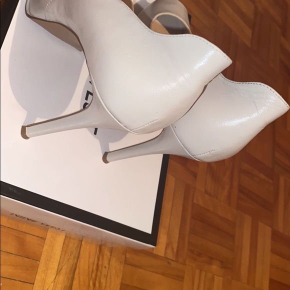 Nine West pump - Picture 3 of 4